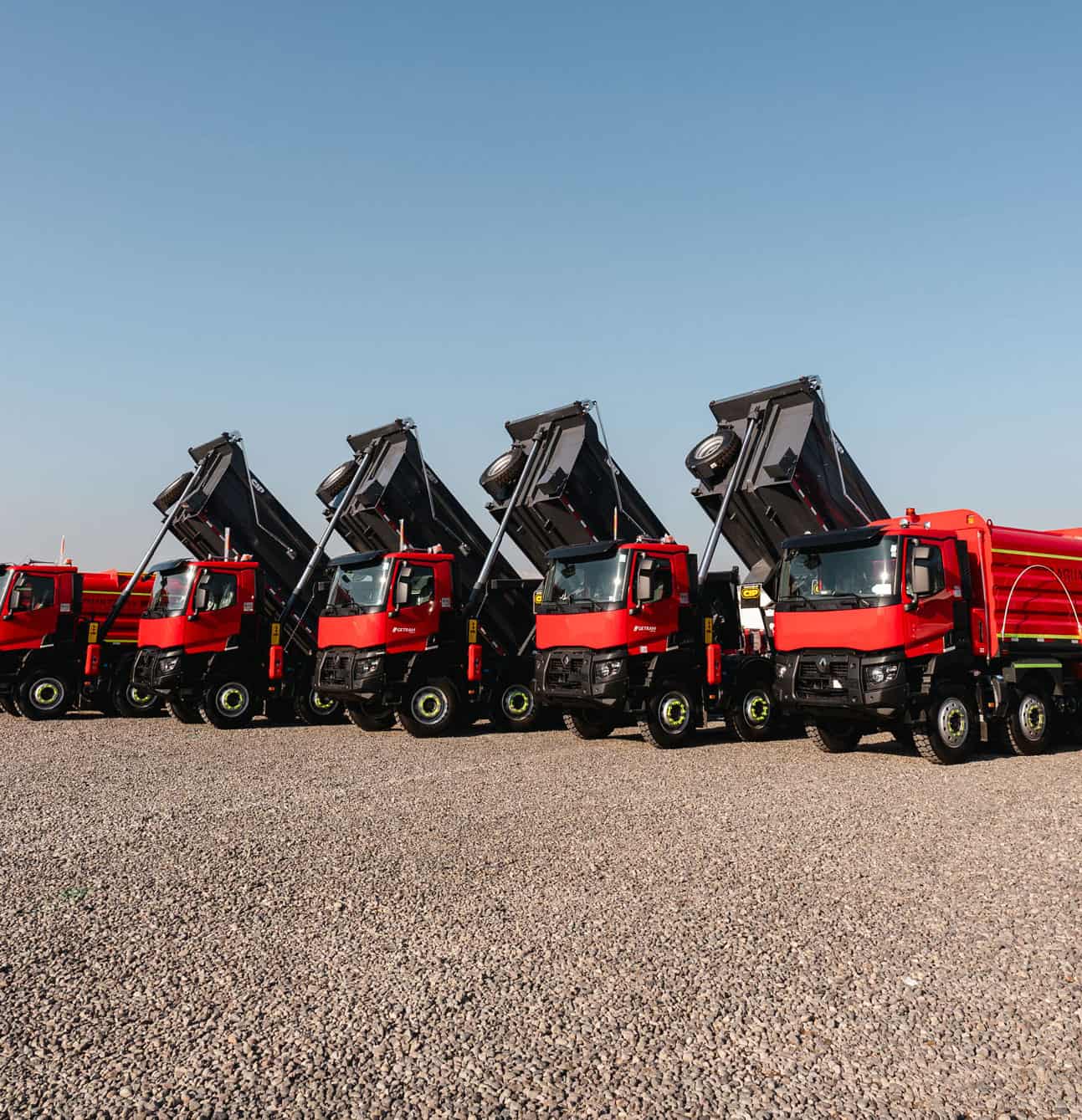 Tribunal Tributario de Valpara铆so deja sin efecto millonarias multas(art 174 OA), reconociendo la clasificaci贸n establecida por el agente a modelo de cami贸n